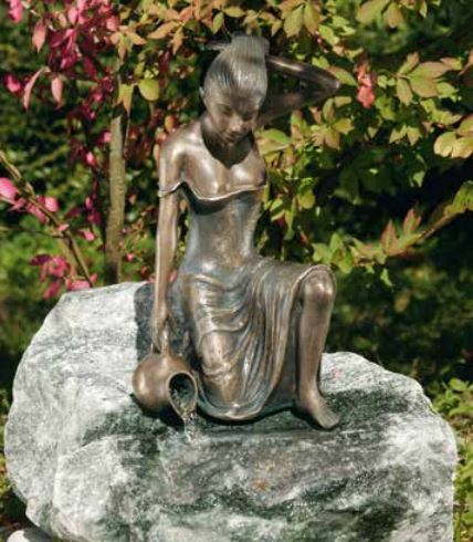 Bronzefigur Letizia klein